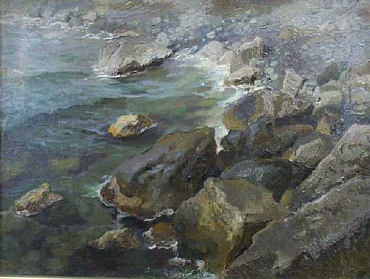 Каменистый морской берег