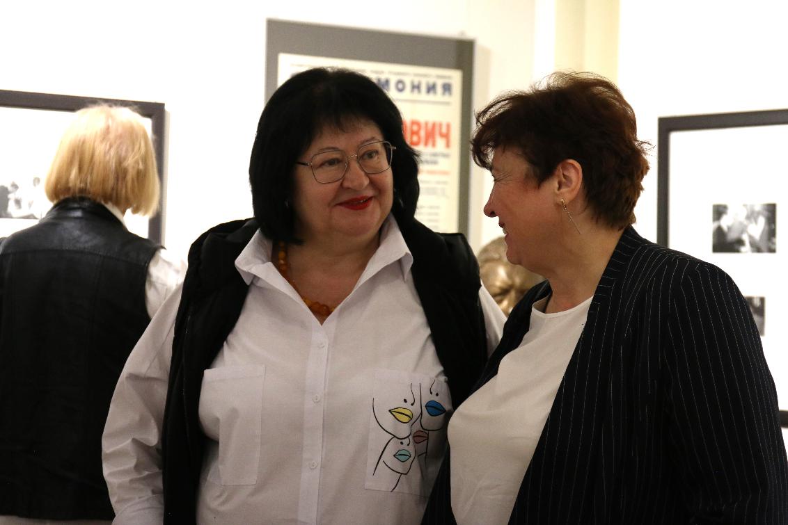 «Мстислав Ростропович. Просто Гений!» К 95-летию со дня рождения (архивные документы, личные вещи и предметы из частног…