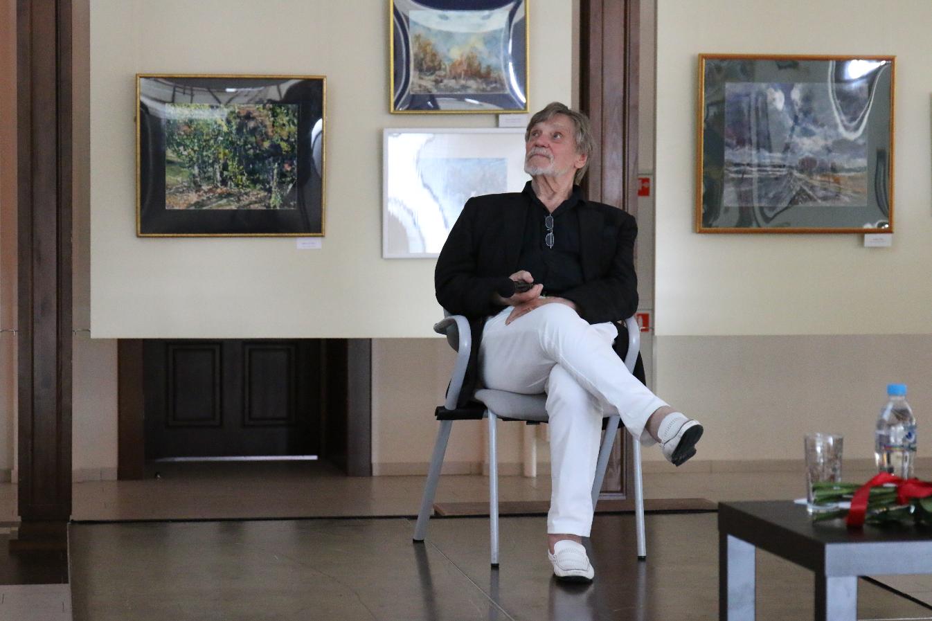«Я продолжаю жизни бег». Акварель Владимира Васильева