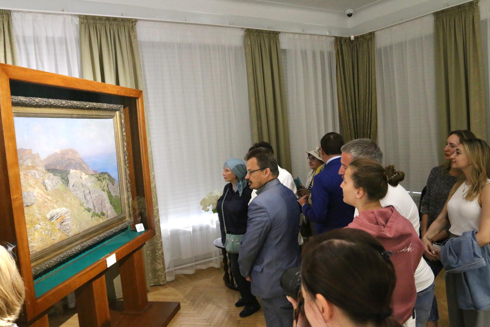 В Музее пейзажа выставили картину Исаака Левитана «Корниш – юг Франции»