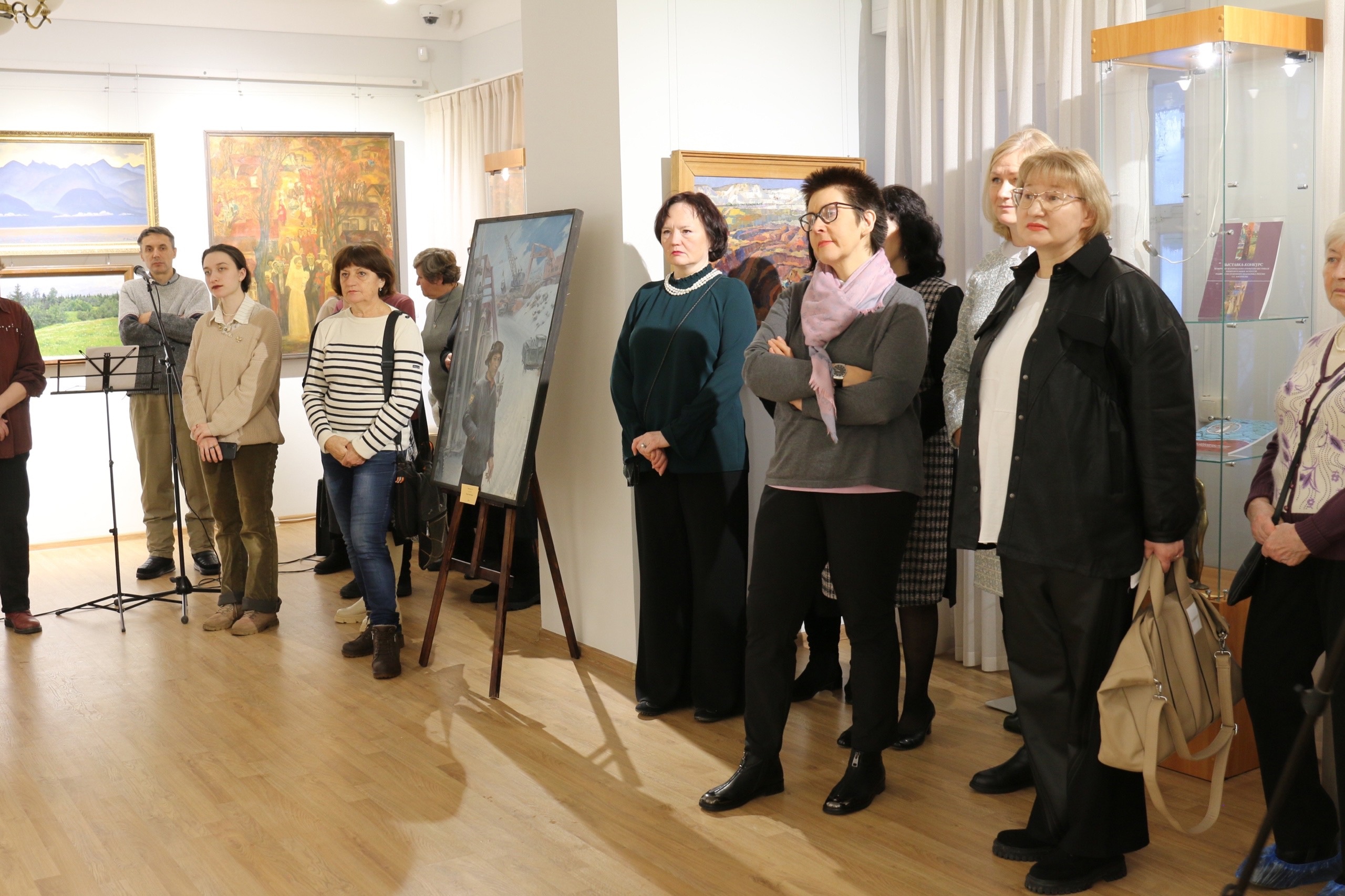 Выставка «Искусство СССР от «оттепели» до «перестройки» Живопись, графика, скульптура из фондов Белгородского художеств…