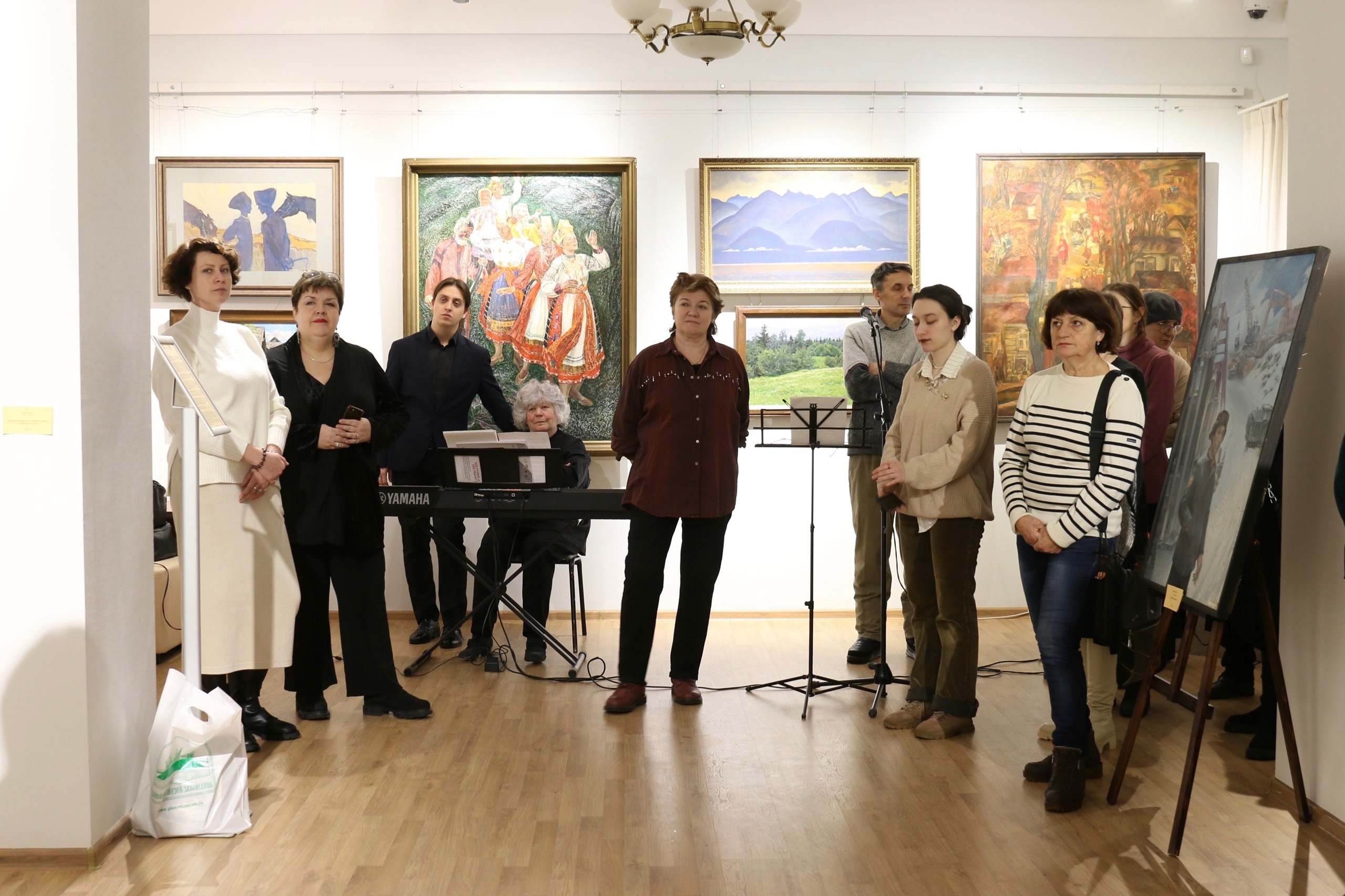 Выставка «Искусство СССР от «оттепели» до «перестройки» Живопись, графика, скульптура из фондов Белгородского художеств…