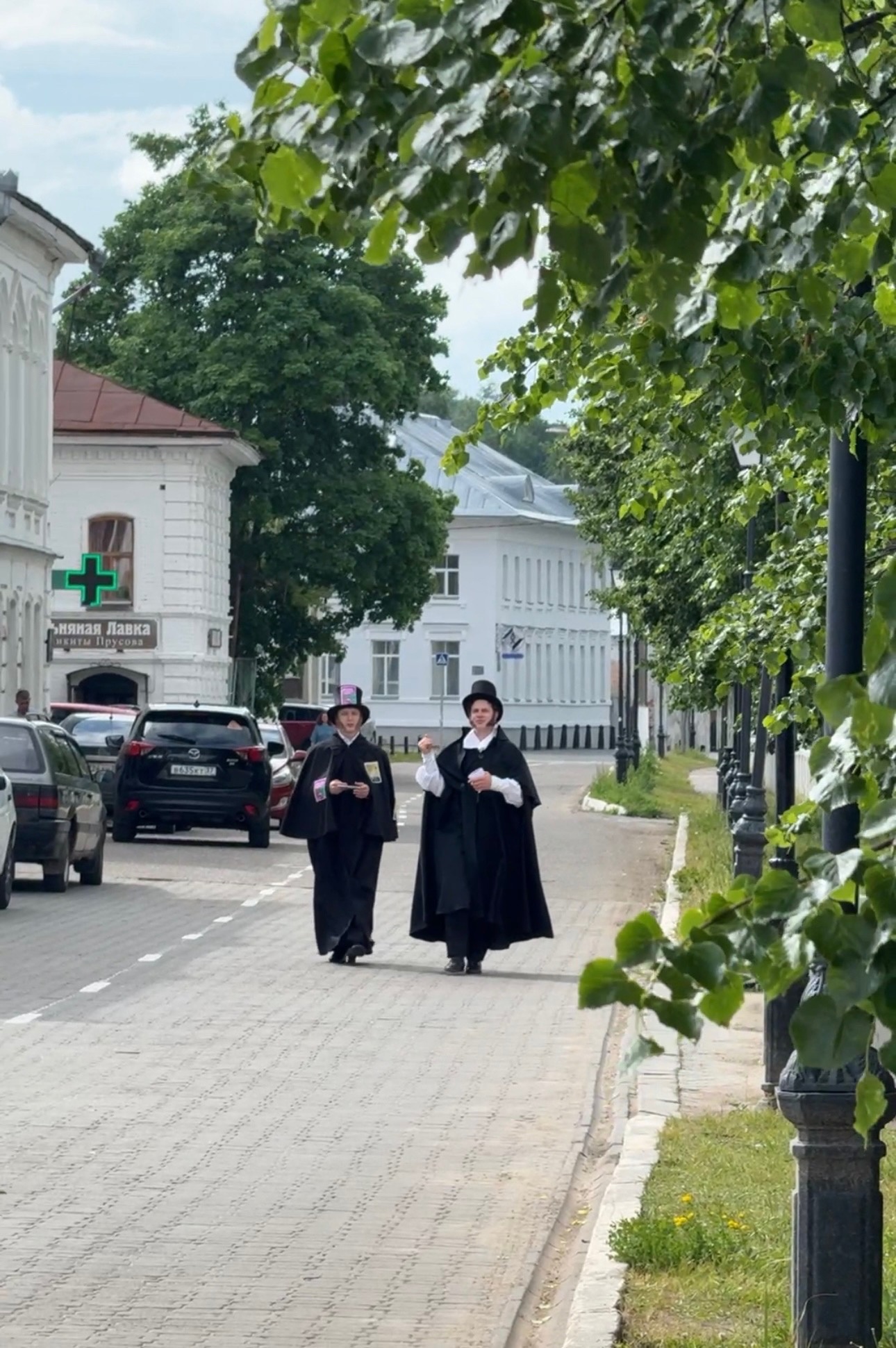 Выставка «Пушкин в лаковой миниатюре Палеха и Холуя»