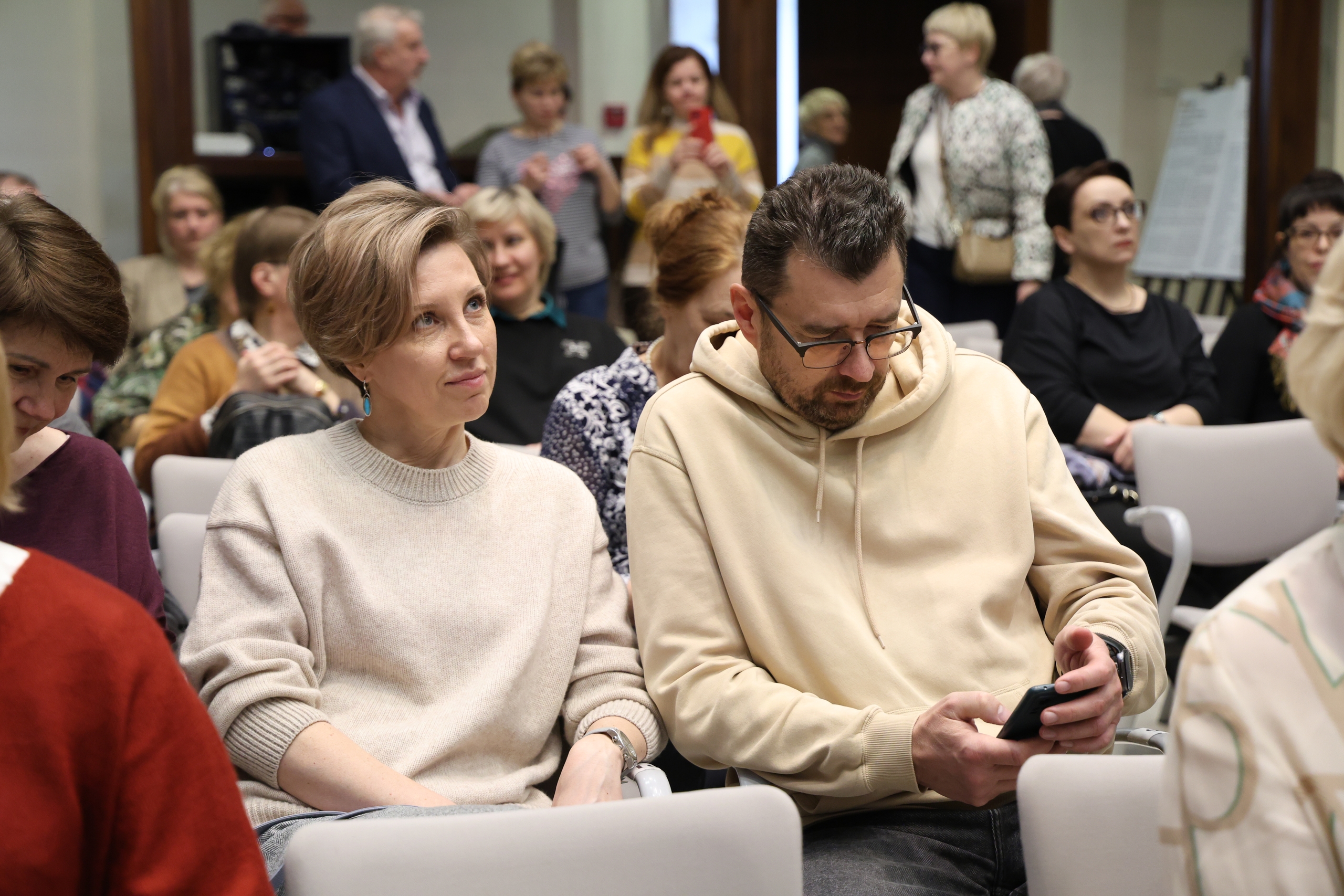 13 вопросов к Ахматовой. Музыкально-поэтическая программа народной артистки РФ Юлии Рутберг